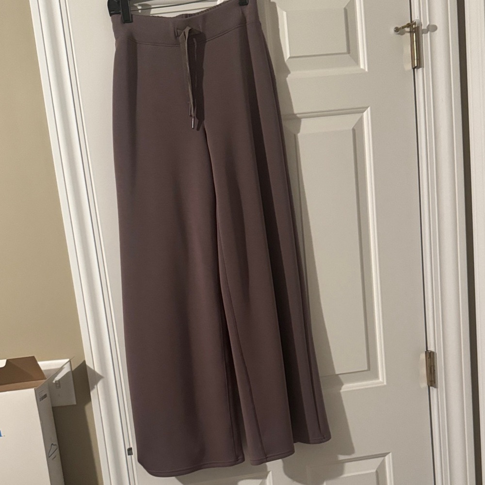 SPANX Airessentisls pants EUC sz S